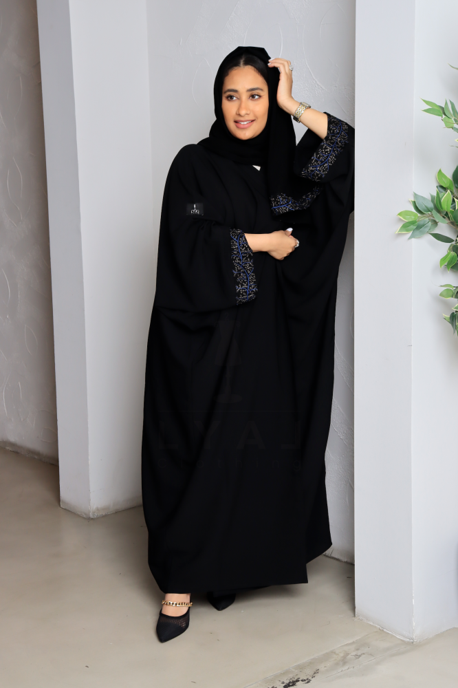 Abaya A37