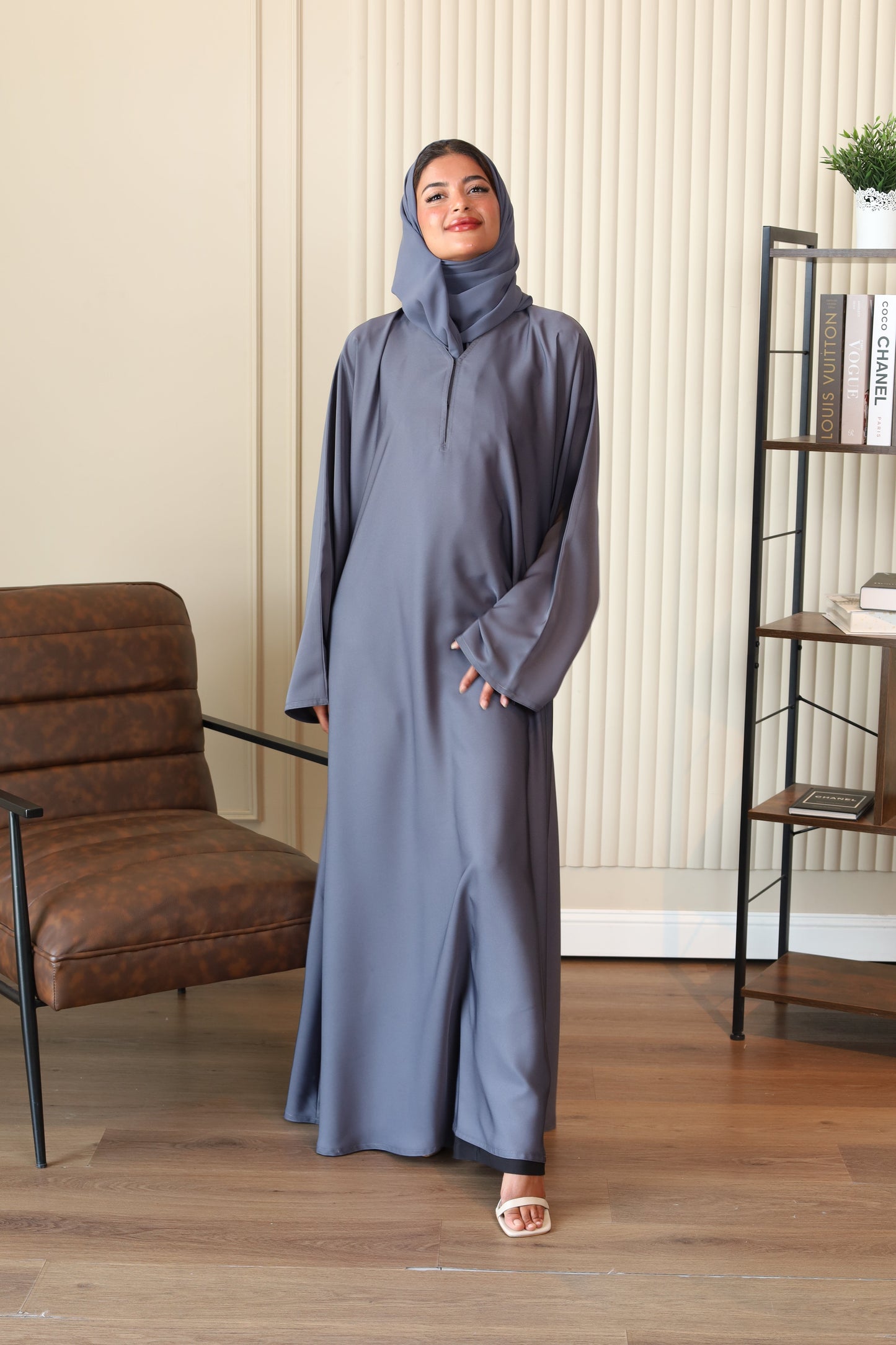 Abaya S245