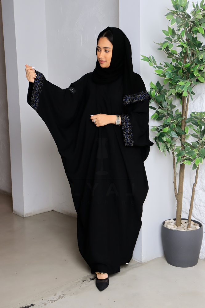 Abaya A37