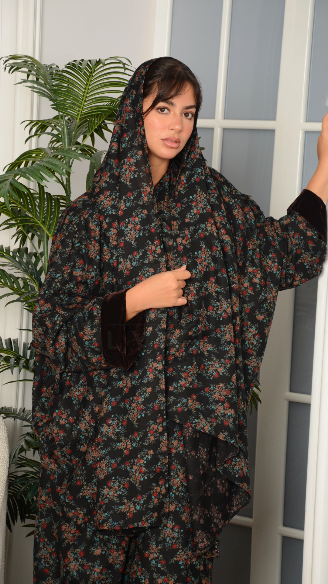Abaya S216